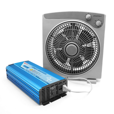 C.C. 12V 24V ao inversor 1600W 2200W 3000W das energias solares de AC220V